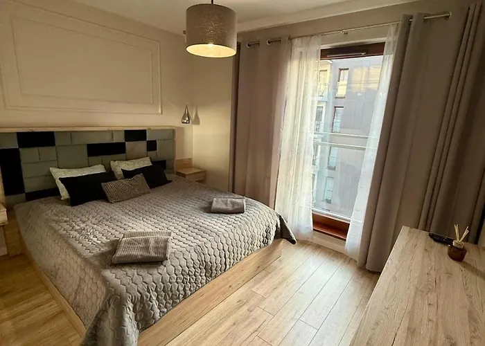 Perfect Oldtown Riverview Balcony *